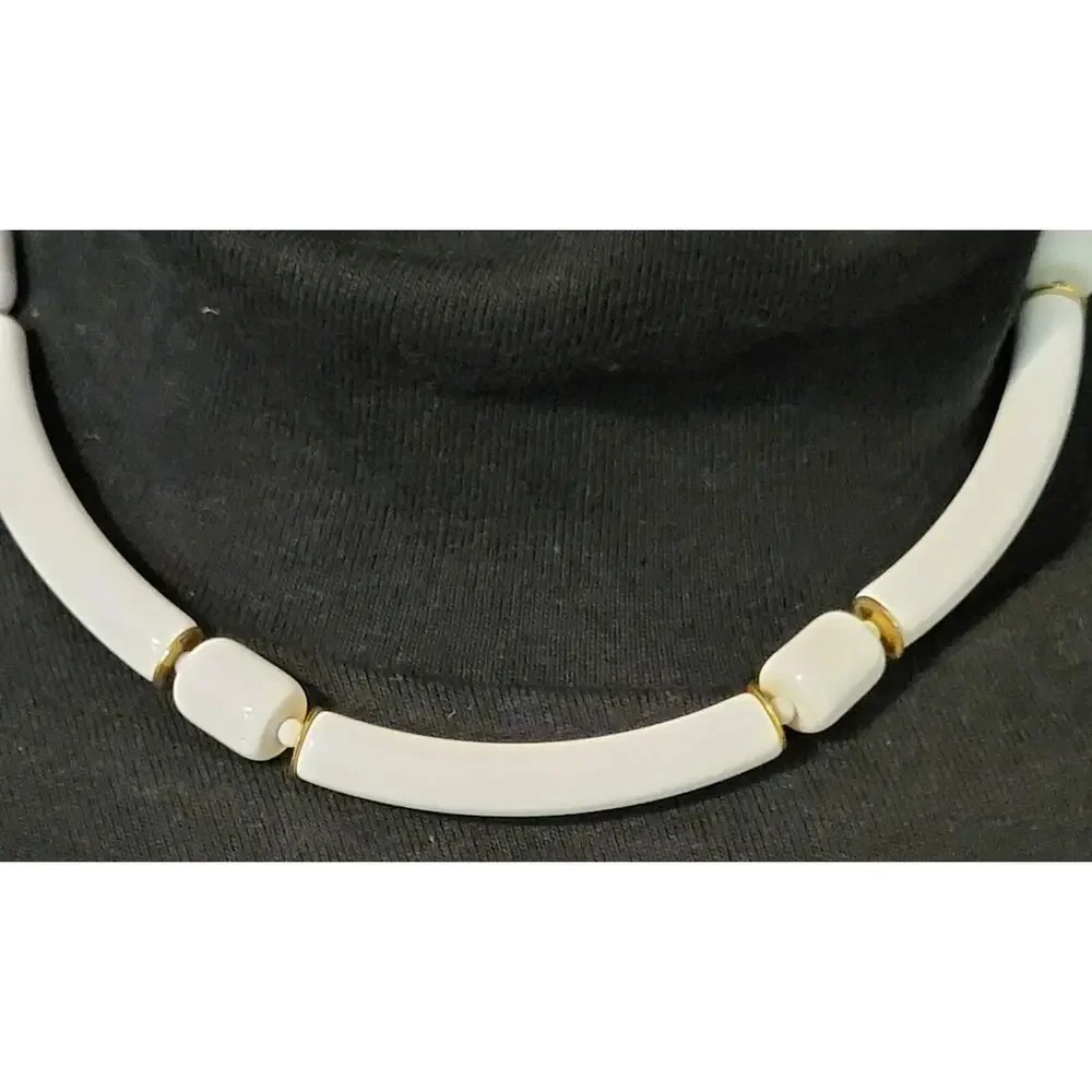 Vintage Lucite Tubular Necklace, 16
